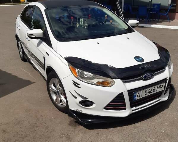Білий Форд Фокус, об'ємом двигуна 2 л та пробігом 170 тис. км за 8700 $, фото 1 на Automoto.ua