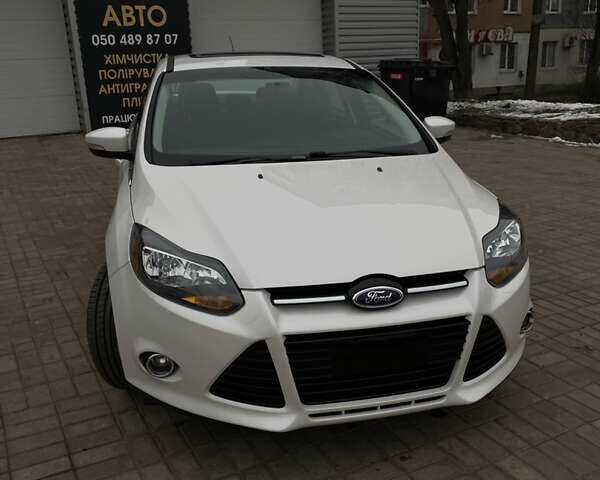 Белый Форд Фокус, объемом двигателя 2 л и пробегом 176 тыс. км за 10500 $, фото 1 на Automoto.ua
