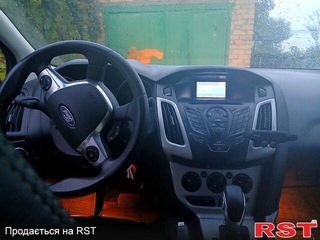 Білий Форд Фокус, об'ємом двигуна 2 л та пробігом 220 тис. км за 6500 $, фото 1 на Automoto.ua