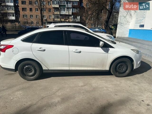 Білий Форд Фокус, об'ємом двигуна 1 л та пробігом 92 тис. км за 5300 $, фото 1 на Automoto.ua