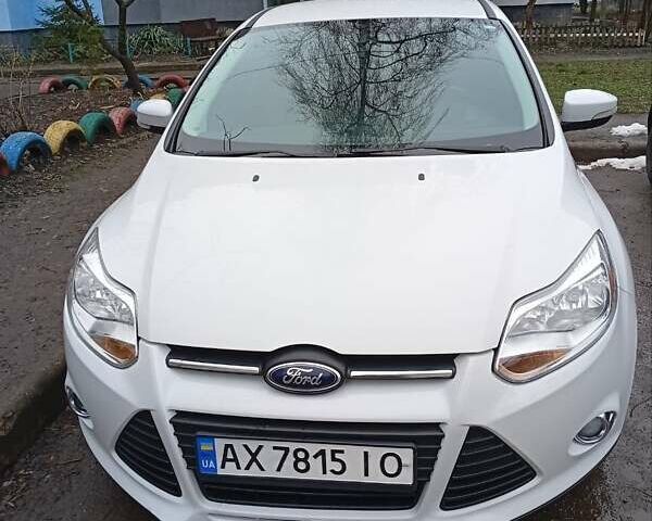 Белый Форд Фокус, объемом двигателя 2 л и пробегом 230 тыс. км за 7200 $, фото 1 на Automoto.ua