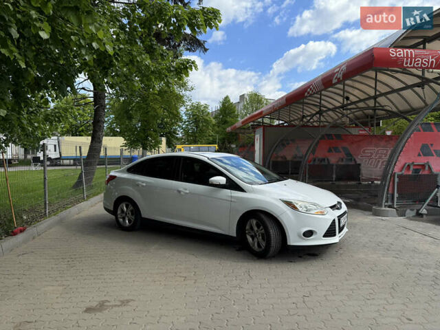 Білий Форд Фокус, об'ємом двигуна 2.01 л та пробігом 256 тис. км за 7000 $, фото 1 на Automoto.ua