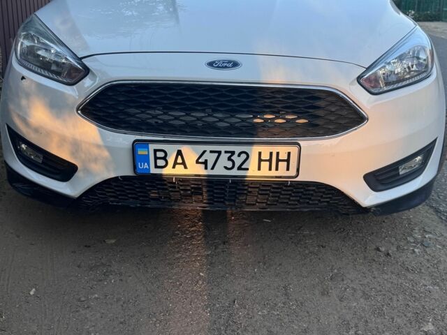 Білий Форд Фокус, об'ємом двигуна 2 л та пробігом 95 тис. км за 7199 $, фото 1 на Automoto.ua