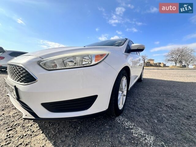 Белый Форд Фокус, объемом двигателя 2 л и пробегом 188 тыс. км за 7900 $, фото 1 на Automoto.ua