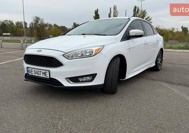 Форд Фокус 2015 в Кривом Роге на Automoto.ua Белый Форд Фокус, объемом двигателя 2 л и пробегом 109 тыс. км за 8900 $, фото 1 на Automoto.ua