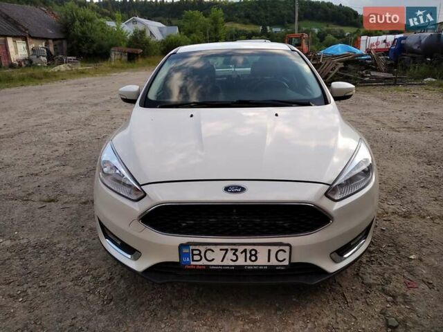 Белый Форд Фокус, объемом двигателя 2 л и пробегом 71 тыс. км за 9000 $, фото 1 на Automoto.ua
