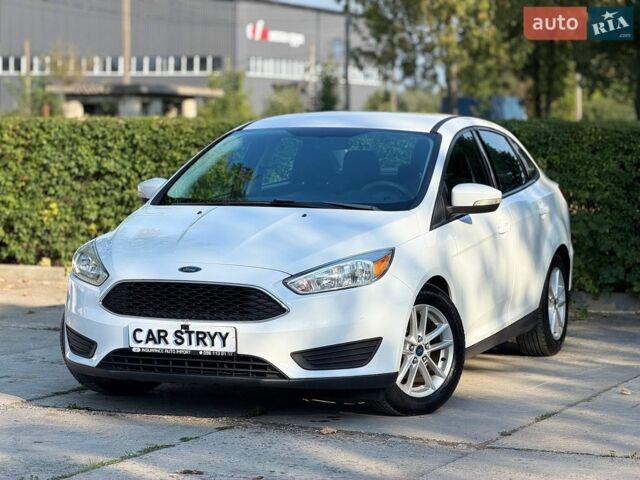 Белый Форд Фокус, объемом двигателя 2 л и пробегом 152 тыс. км за 7700 $, фото 1 на Automoto.ua