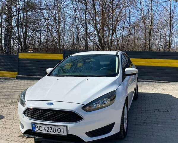 Білий Форд Фокус, об'ємом двигуна 2 л та пробігом 155 тис. км за 8200 $, фото 1 на Automoto.ua
