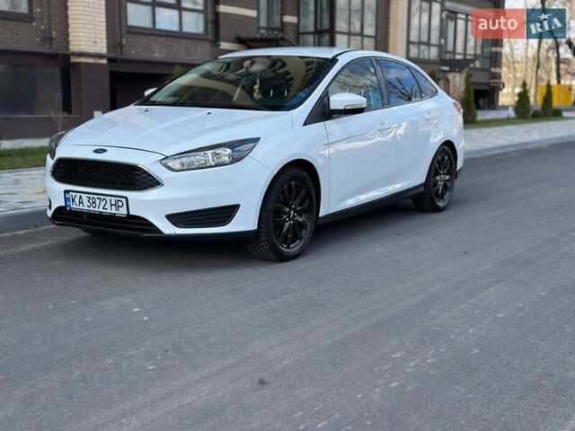 Білий Форд Фокус, об'ємом двигуна 2 л та пробігом 109 тис. км за 7500 $, фото 1 на Automoto.ua