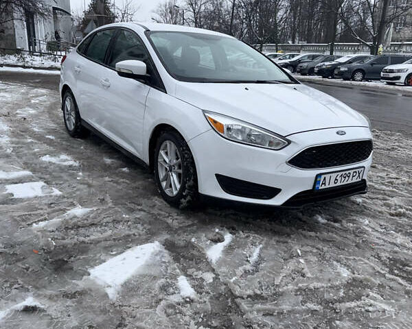 Белый Форд Фокус, объемом двигателя 2 л и пробегом 179 тыс. км за 7300 $, фото 1 на Automoto.ua
