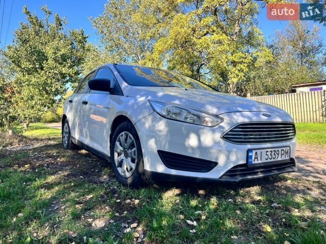 Білий Форд Фокус, об'ємом двигуна 2 л та пробігом 189 тис. км за 7000 $, фото 1 на Automoto.ua