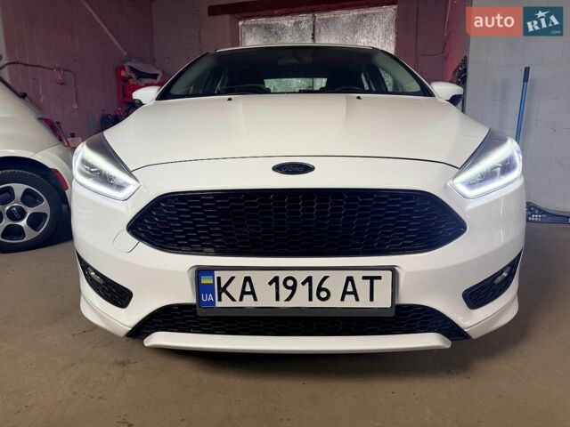 Білий Форд Фокус, об'ємом двигуна 2 л та пробігом 153 тис. км за 8400 $, фото 1 на Automoto.ua