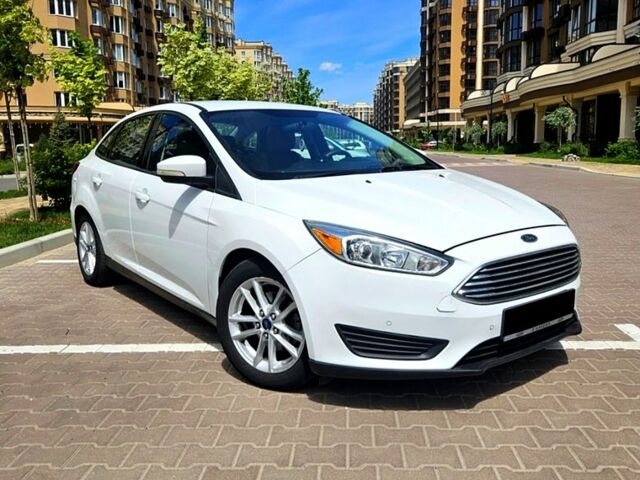 Білий Форд Фокус, об'ємом двигуна 2 л та пробігом 125 тис. км за 8600 $, фото 1 на Automoto.ua