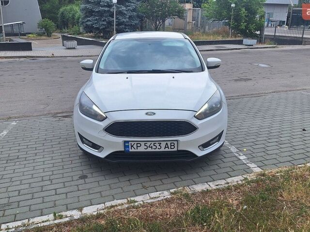 Белый Форд Фокус, объемом двигателя 2 л и пробегом 258 тыс. км за 6100 $, фото 1 на Automoto.ua