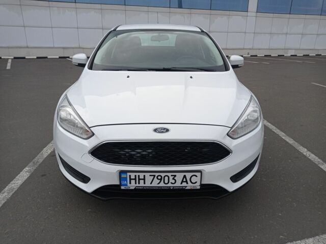 Белый Форд Фокус, объемом двигателя 1.6 л и пробегом 240 тыс. км за 8000 $, фото 1 на Automoto.ua