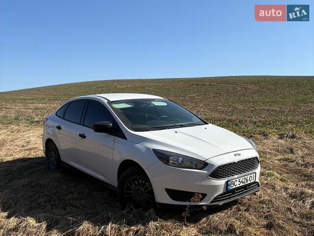 Белый Форд Фокус, объемом двигателя 2 л и пробегом 139 тыс. км за 6900 $, фото 1 на Automoto.ua