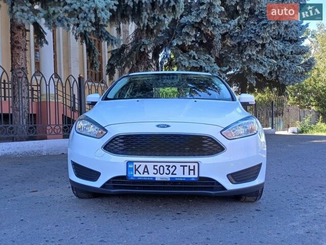 Белый Форд Фокус, объемом двигателя 1.6 л и пробегом 65 тыс. км за 9900 $, фото 1 на Automoto.ua