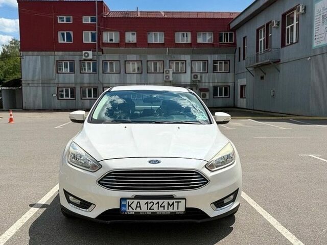 Білий Форд Фокус, об'ємом двигуна 2 л та пробігом 103 тис. км за 10600 $, фото 1 на Automoto.ua