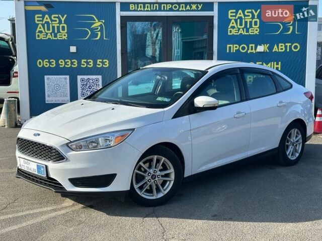 Білий Форд Фокус, об'ємом двигуна 2 л та пробігом 127 тис. км за 8990 $, фото 1 на Automoto.ua