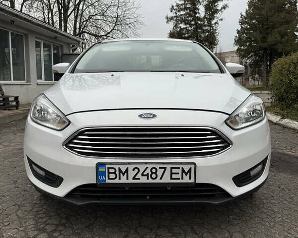 Белый Форд Фокус, объемом двигателя 2 л и пробегом 128 тыс. км за 8500 $, фото 1 на Automoto.ua