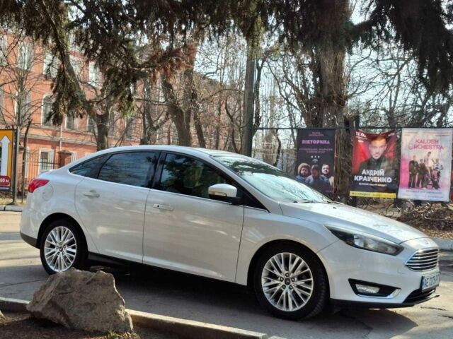 Белый Форд Фокус, объемом двигателя 2 л и пробегом 110 тыс. км за 10500 $, фото 1 на Automoto.ua
