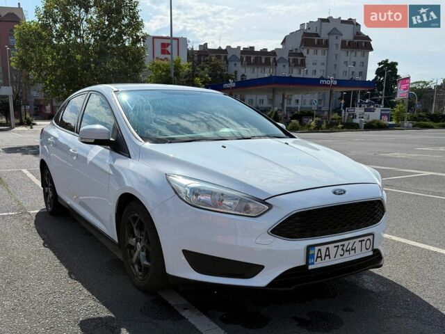 Белый Форд Фокус, объемом двигателя 1.6 л и пробегом 99 тыс. км за 8700 $, фото 1 на Automoto.ua