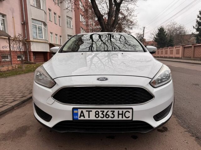 Белый Форд Фокус, объемом двигателя 2 л и пробегом 129 тыс. км за 8200 $, фото 1 на Automoto.ua