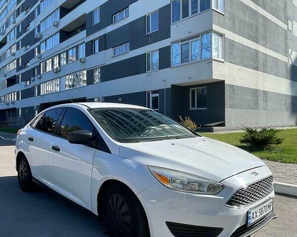 Белый Форд Фокус, объемом двигателя 2 л и пробегом 88 тыс. км за 8900 $, фото 1 на Automoto.ua