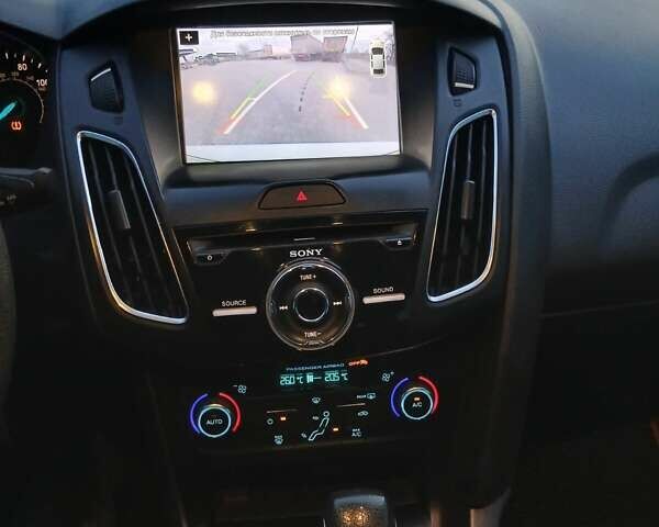 Белый Форд Фокус, объемом двигателя 2 л и пробегом 150 тыс. км за 8300 $, фото 1 на Automoto.ua