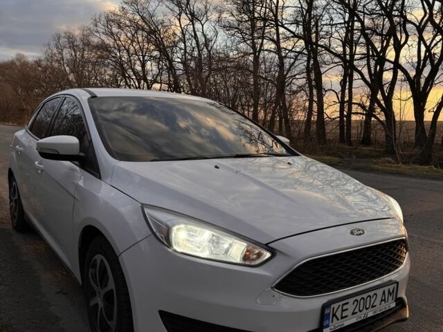Белый Форд Фокус, объемом двигателя 2 л и пробегом 152 тыс. км за 8999 $, фото 1 на Automoto.ua