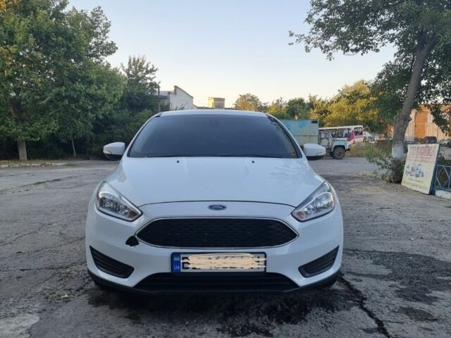 Белый Форд Фокус, объемом двигателя 2 л и пробегом 68 тыс. км за 10800 $, фото 1 на Automoto.ua