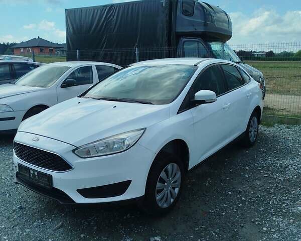 Білий Форд Фокус, об'ємом двигуна 1.6 л та пробігом 281 тис. км за 6600 $, фото 1 на Automoto.ua