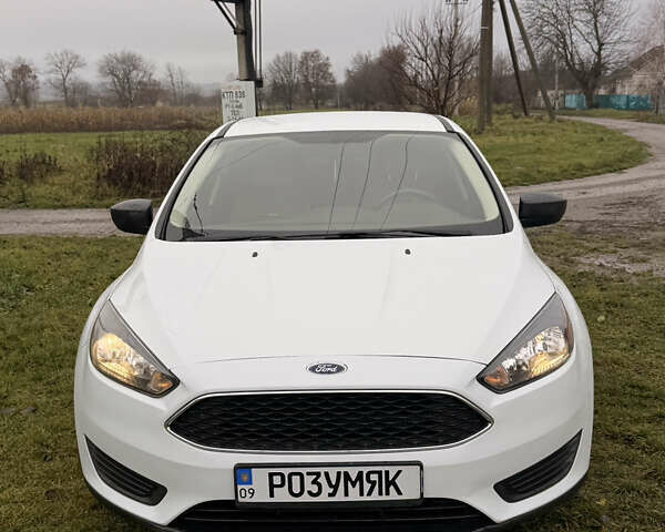 Белый Форд Фокус, объемом двигателя 2 л и пробегом 139 тыс. км за 8500 $, фото 1 на Automoto.ua