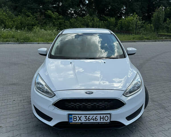 Білий Форд Фокус, об'ємом двигуна 2 л та пробігом 125 тис. км за 9500 $, фото 1 на Automoto.ua