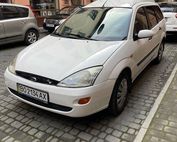 Белый Форд Фокус, объемом двигателя 1.82 л и пробегом 391 тыс. км за 2500 $, фото 1 на Automoto.ua