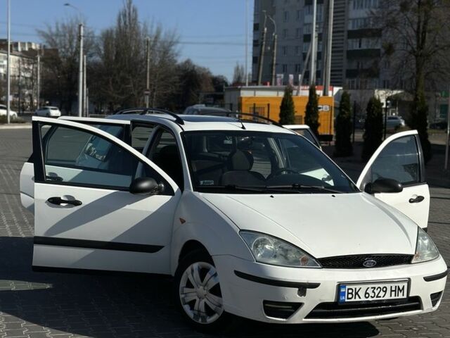 Білий Форд Фокус, об'ємом двигуна 1.8 л та пробігом 400 тис. км за 2200 $, фото 1 на Automoto.ua