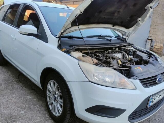 Білий Форд Фокус, об'ємом двигуна 0 л та пробігом 265 тис. км за 6004 $, фото 1 на Automoto.ua