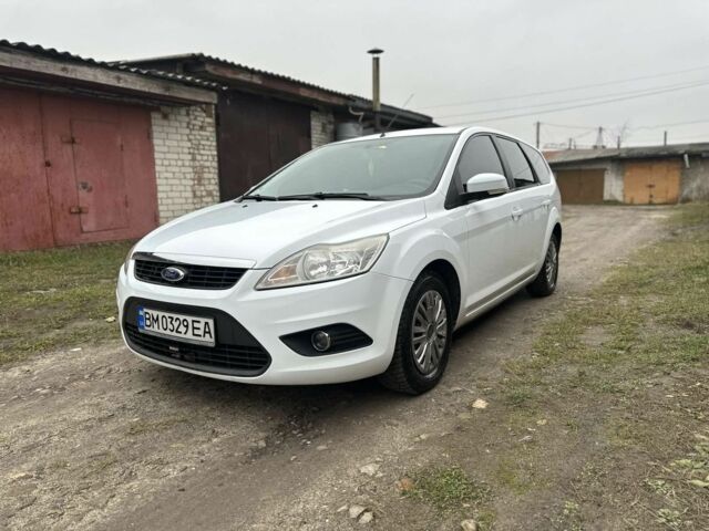 Белый Форд Фокус, объемом двигателя 1.6 л и пробегом 211 тыс. км за 5600 $, фото 1 на Automoto.ua