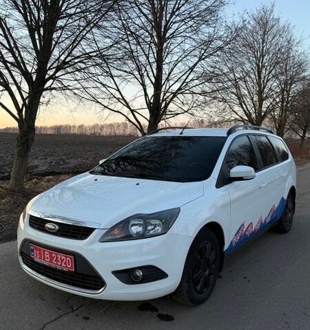 Белый Форд Фокус, объемом двигателя 1.6 л и пробегом 207 тыс. км за 6250 $, фото 1 на Automoto.ua