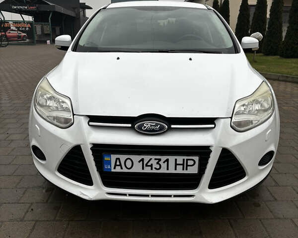 Белый Форд Фокус, объемом двигателя 1.6 л и пробегом 259 тыс. км за 6500 $, фото 1 на Automoto.ua