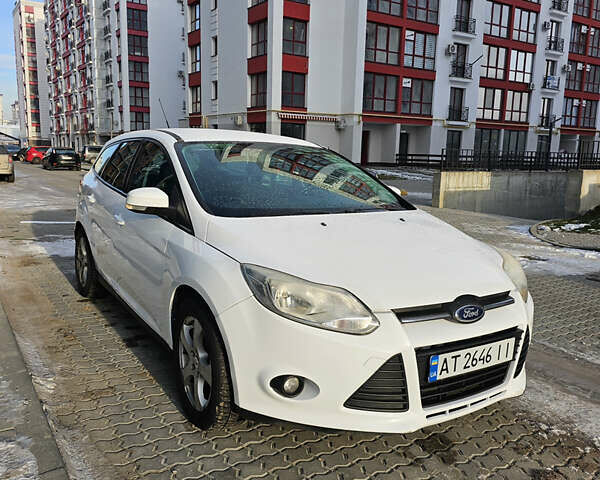 Белый Форд Фокус, объемом двигателя 1.56 л и пробегом 300 тыс. км за 5100 $, фото 1 на Automoto.ua