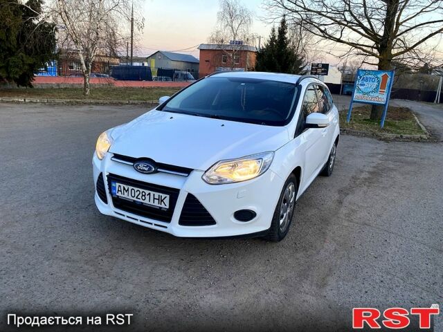 Белый Форд Фокус, объемом двигателя 1.6 л и пробегом 272 тыс. км за 6000 $, фото 1 на Automoto.ua