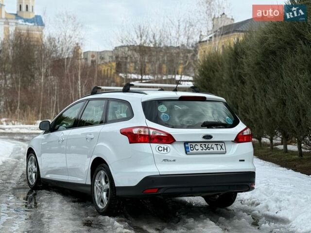 Білий Форд Фокус, об'ємом двигуна 1.56 л та пробігом 211 тис. км за 8000 $, фото 1 на Automoto.ua