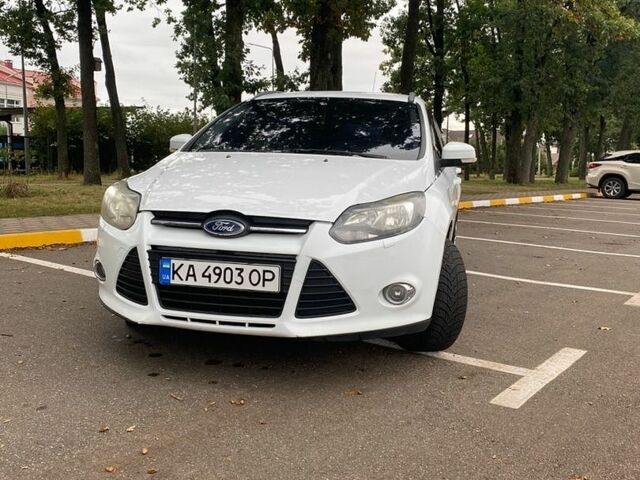 Білий Форд Фокус, об'ємом двигуна 1.6 л та пробігом 312 тис. км за 5000 $, фото 1 на Automoto.ua