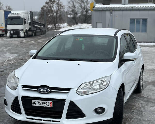 Білий Форд Фокус, об'ємом двигуна 1.6 л та пробігом 223 тис. км за 7050 $, фото 1 на Automoto.ua