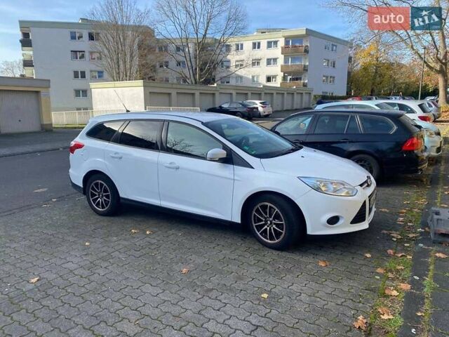 Белый Форд Фокус, объемом двигателя 1.56 л и пробегом 240 тыс. км за 6200 $, фото 1 на Automoto.ua