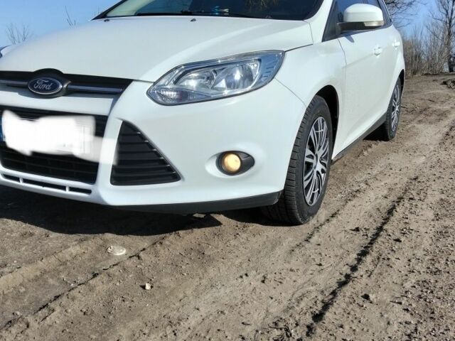 Білий Форд Фокус, об'ємом двигуна 0 л та пробігом 300 тис. км за 7600 $, фото 1 на Automoto.ua