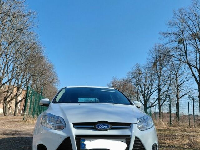 Белый Форд Фокус, объемом двигателя 1.6 л и пробегом 240 тыс. км за 6950 $, фото 1 на Automoto.ua