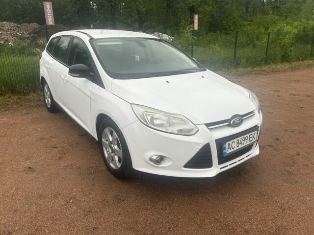 Белый Форд Фокус, объемом двигателя 1.6 л и пробегом 250 тыс. км за 6200 $, фото 1 на Automoto.ua