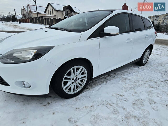 Белый Форд Фокус, объемом двигателя 1.6 л и пробегом 261 тыс. км за 7250 $, фото 1 на Automoto.ua
